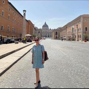 Meet your Posher, Carol